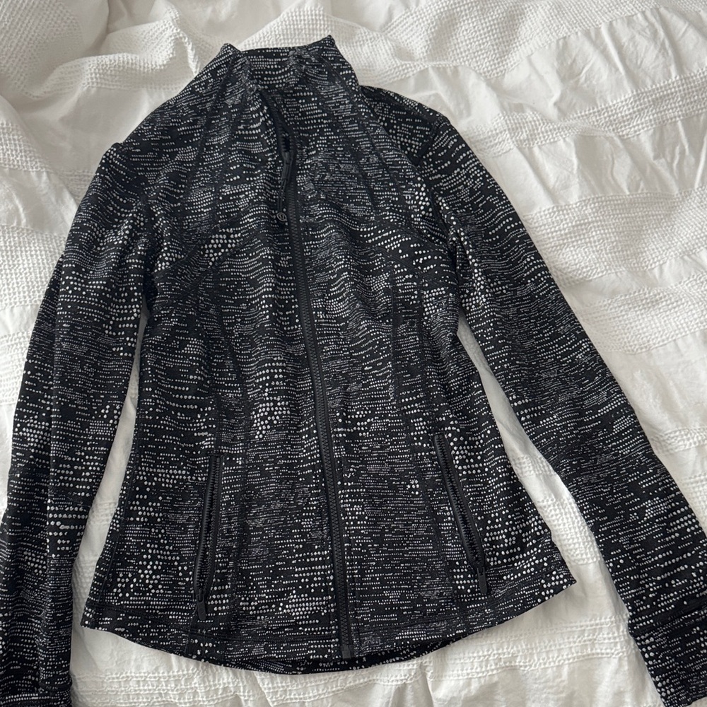 Lululemon Define Black and White Zip-Up Jacket